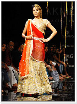 Bridal Dress in Gold and Red